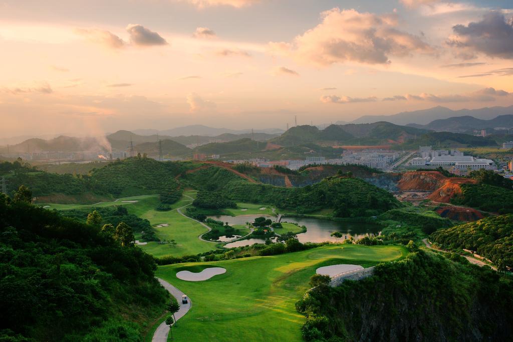 Phoenix Hill Hotel Dongguan - Golf Course Shop Zewnętrze zdjęcie